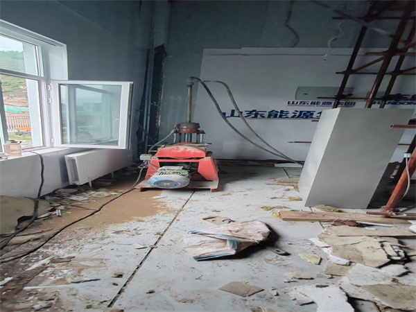 荥经地基基础下沉墙体裂缝加固注浆顶升施工