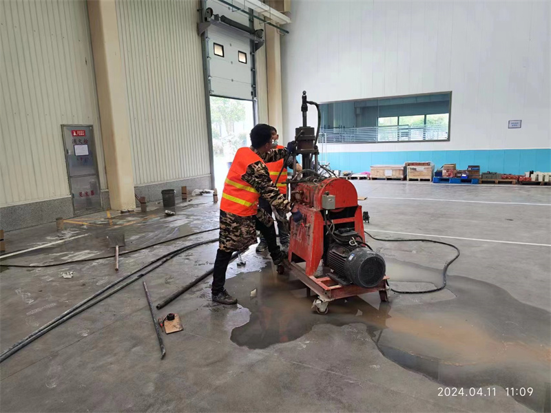 荥经厂房地面下沉塌陷注浆加固施工